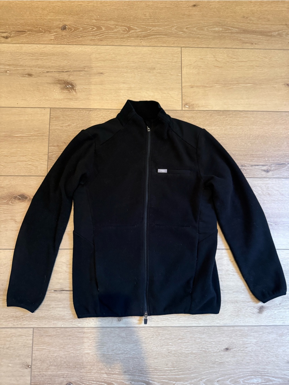 FIGS Black On Shift Fleece Sweater